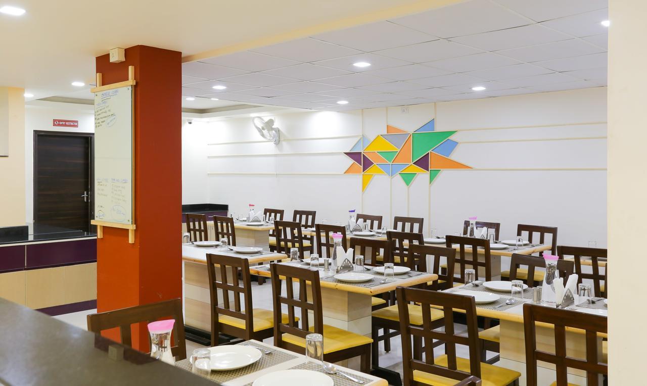 Itsy Hotels Worldtree Bellandur Bangalore Exterior photo