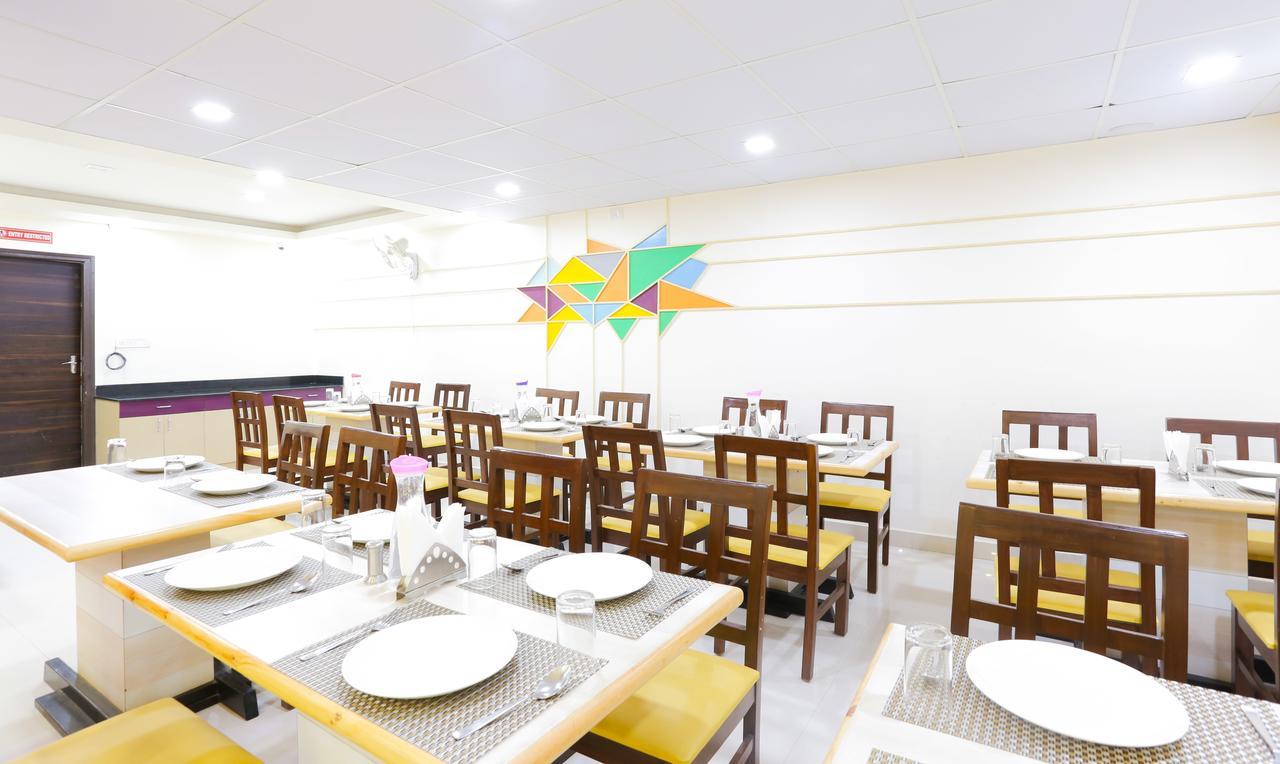 Itsy Hotels Worldtree Bellandur Bangalore Exterior photo